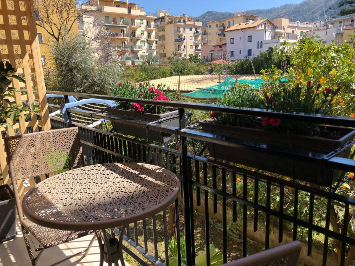 Appartamento Le Zagare Сорренто Экстерьер фото